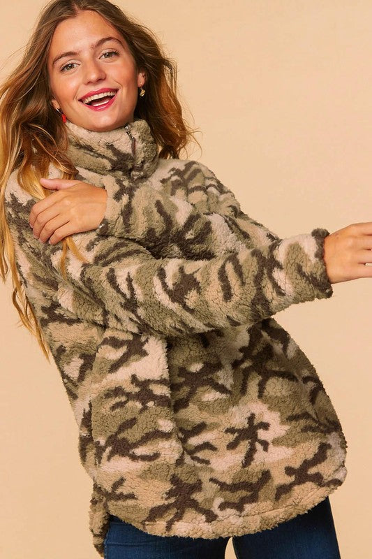 Camo Sherpa Faux Fur Zip Up Pullover Jacket