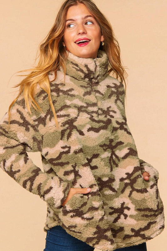 Camo Sherpa Faux Fur Zip Up Pullover Jacket